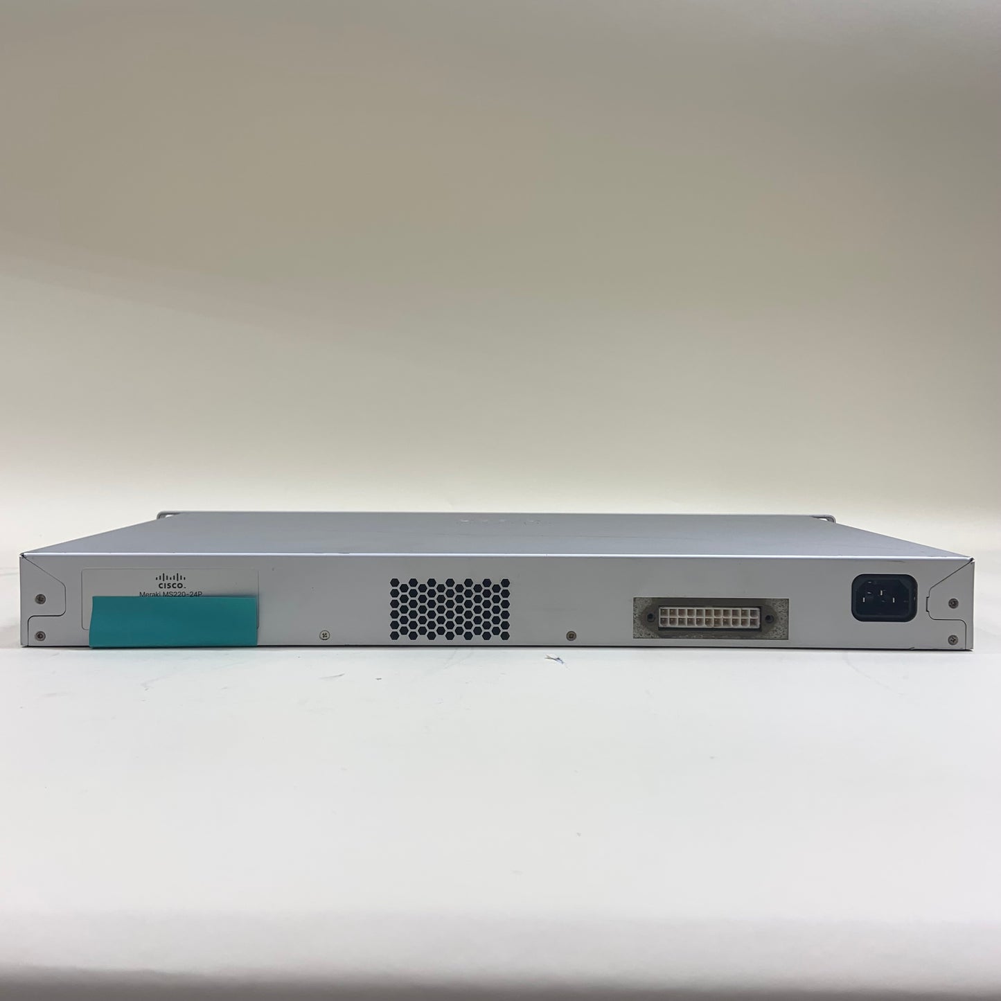 Cisco Meraki 24-Port Gigabit Ethernet Switch MS220-24P-HW Unclaimed