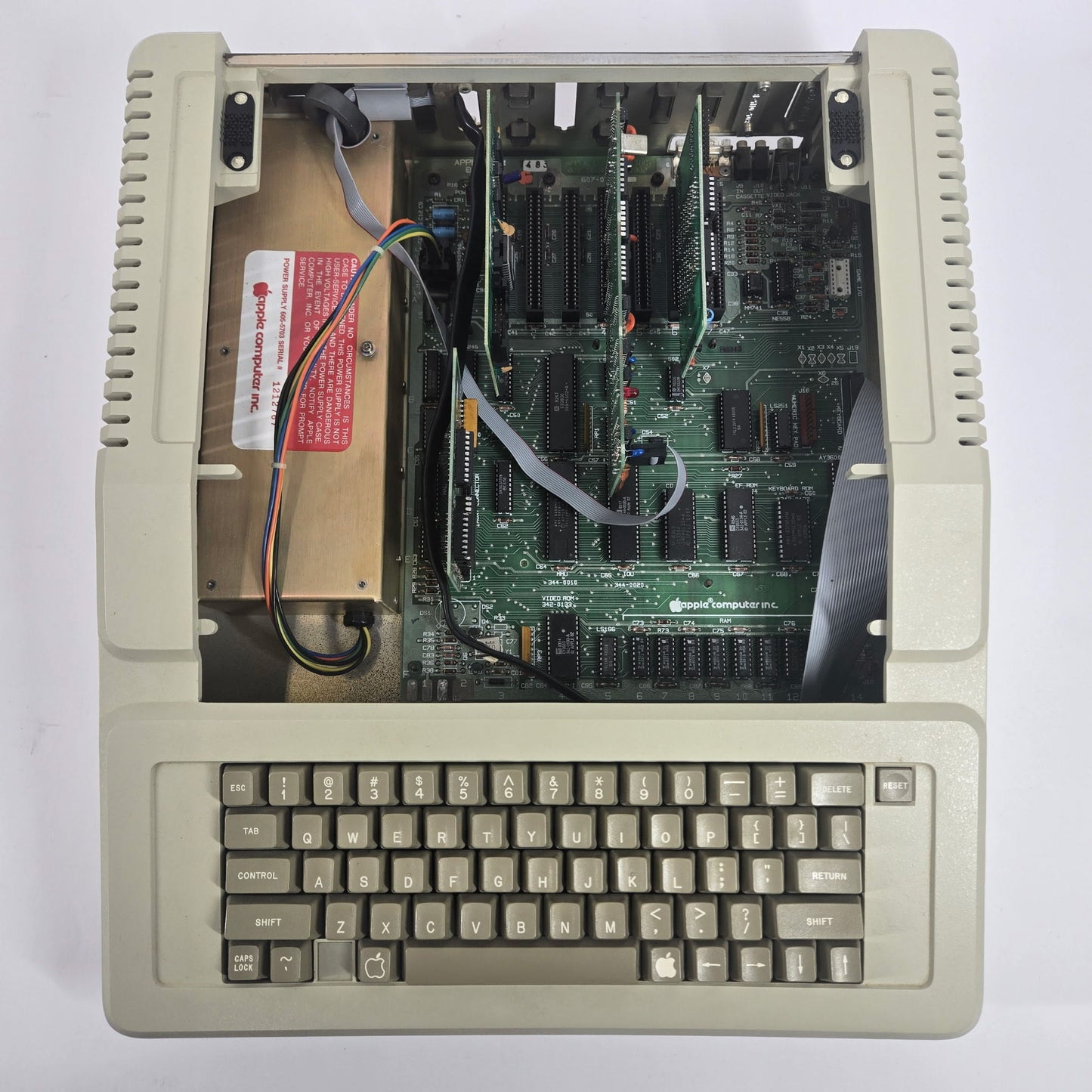 Vintage Apple IIe (2e) Full System Monitor III Discs Manuals Cards Fully Tested