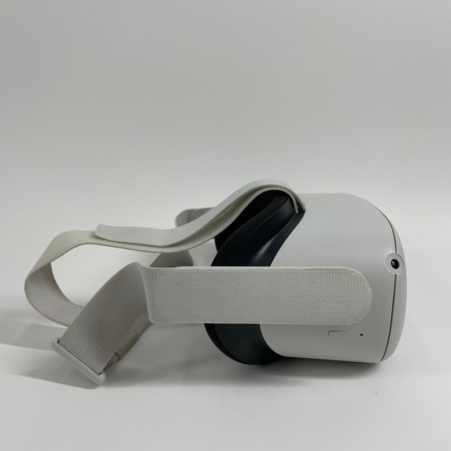 Meta Quest 2 128GB Standalone All-in-One VR Headset KW49CM