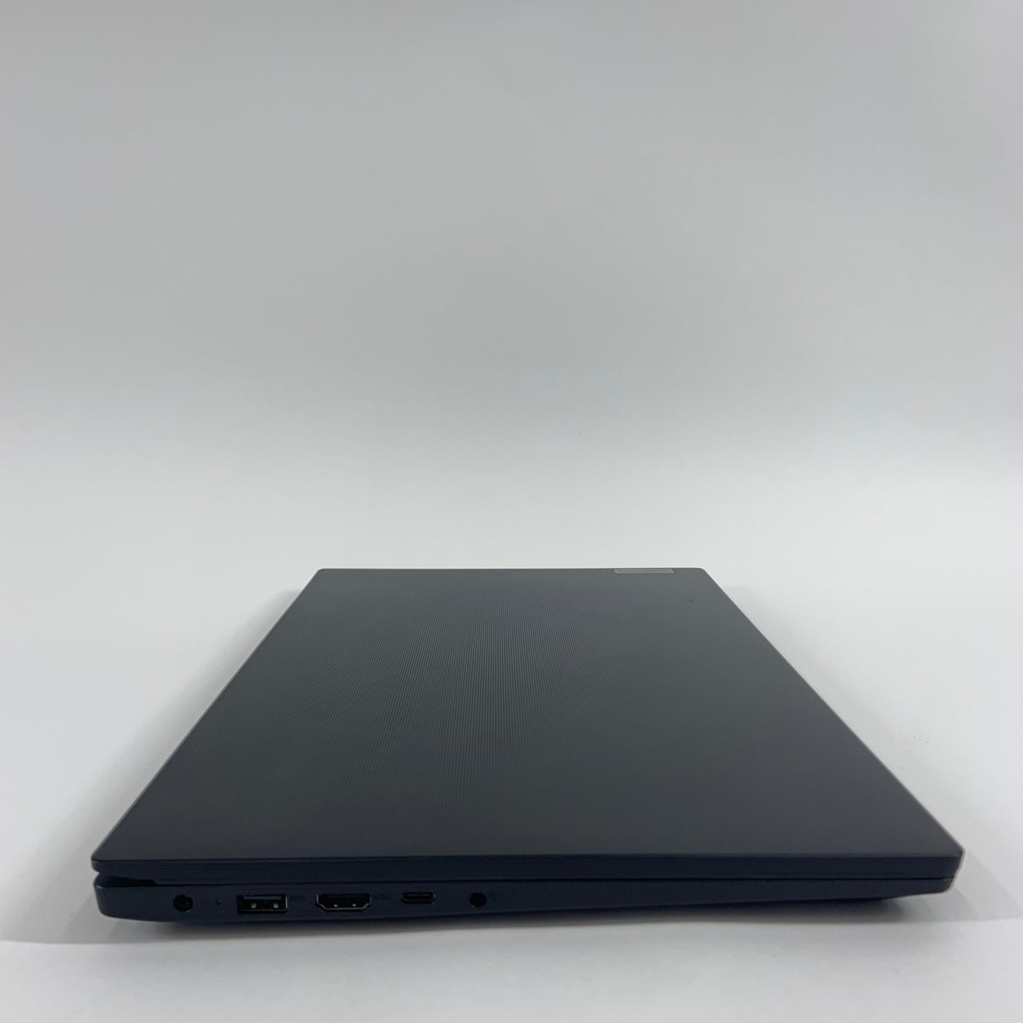 Lenovo V15 G4 ABP 15.6" Ryzen 5 7530U 2.0GHz 40GB RAM 2TB SSD WIN 11 PRO