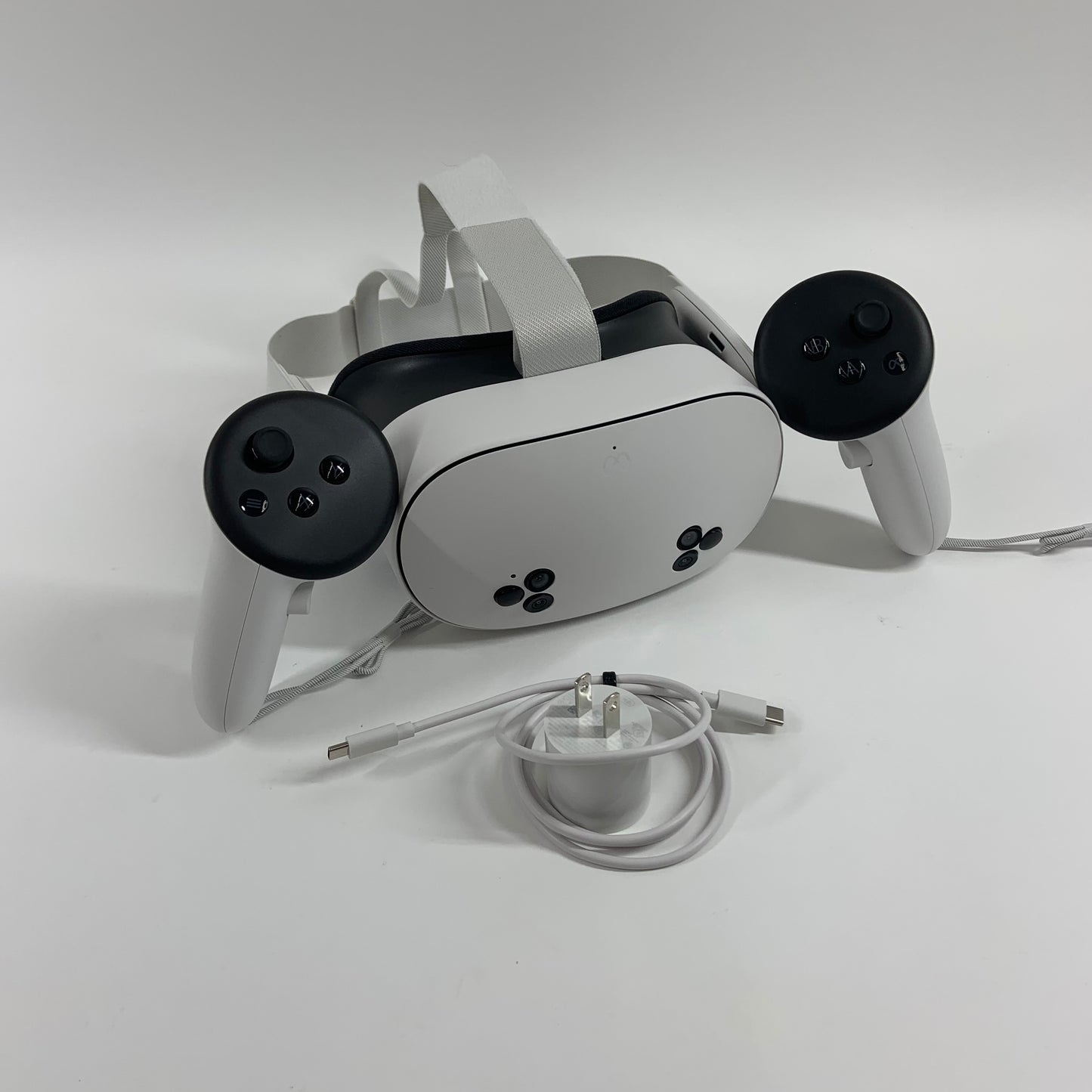 Meta Quest 3S 128GB Standalone All-in-One VR Headset P97