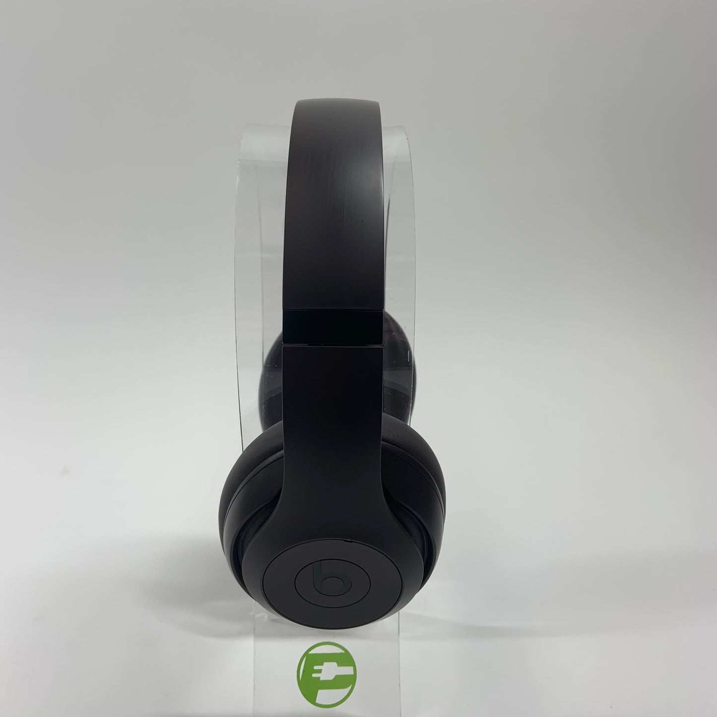 Beats Studio Pro Wireless Over-Ear Bluetooth Headphones Deep Brown