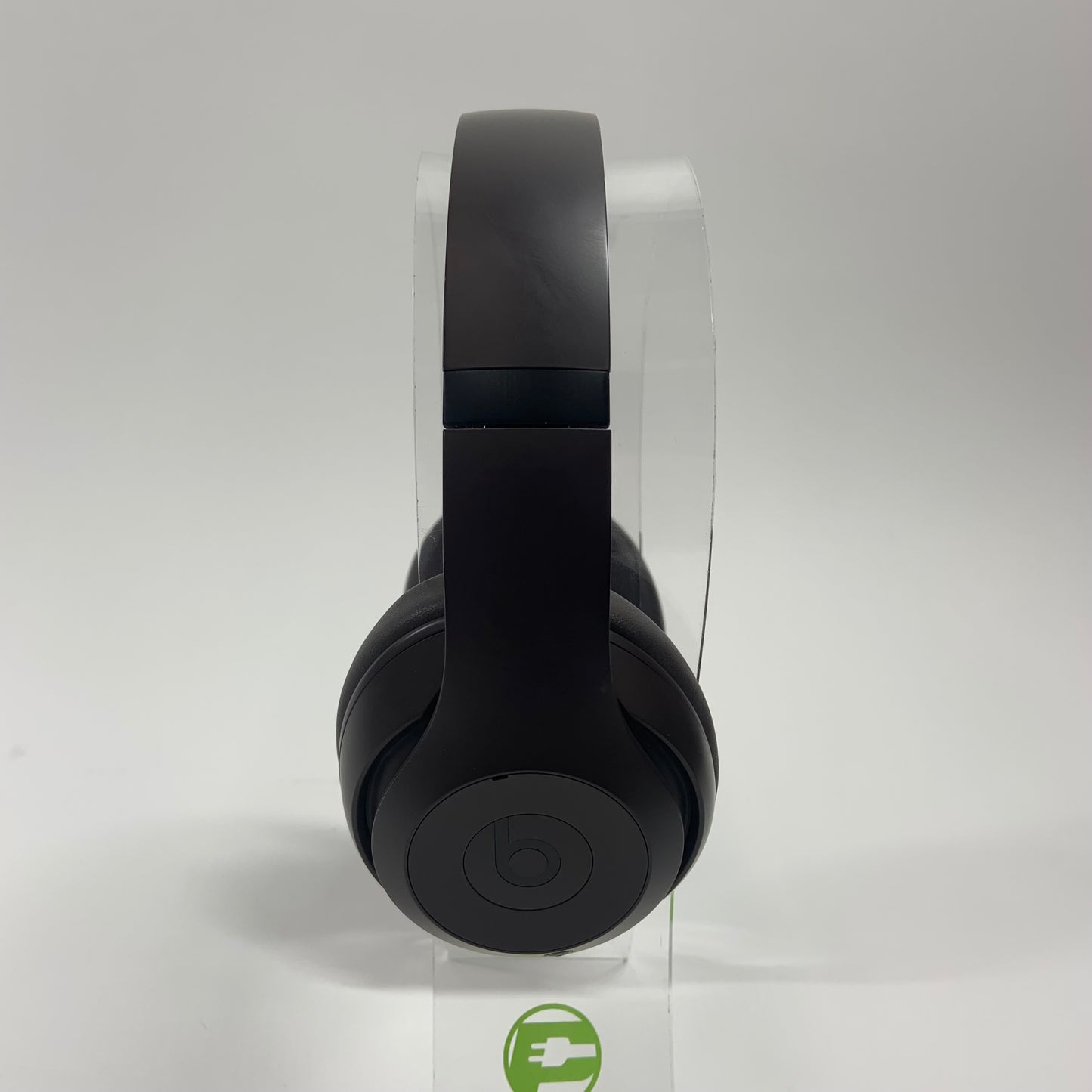 Beats Studio Pro Wireless Over-Ear Bluetooth Headphones Deep Brown