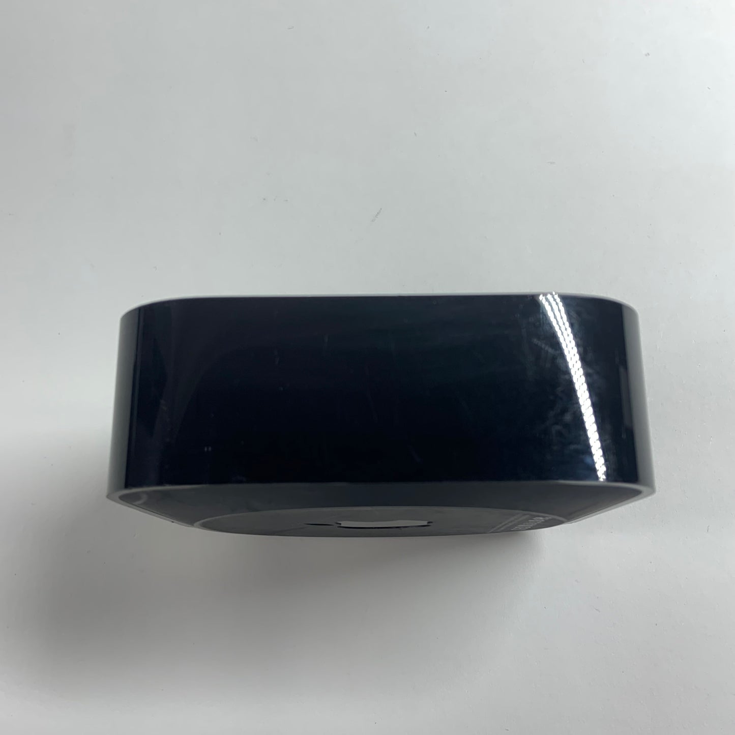 Apple TV HD 4th Gen 32GB Digital HD Media Streamer MGY52LL/A WiFi + Ethernet