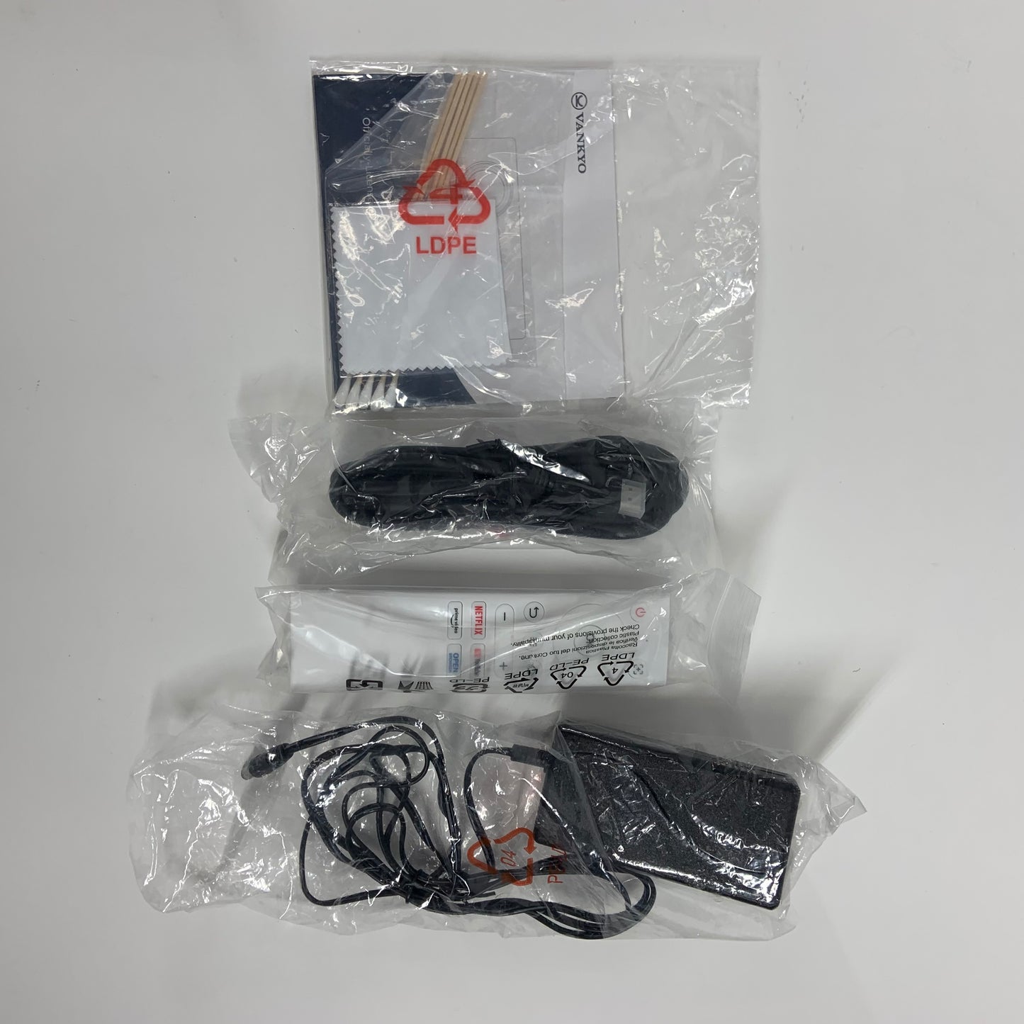 Vankyo Leisure 570D 1920 x 1080 200 Lumens Smart Portable Projector