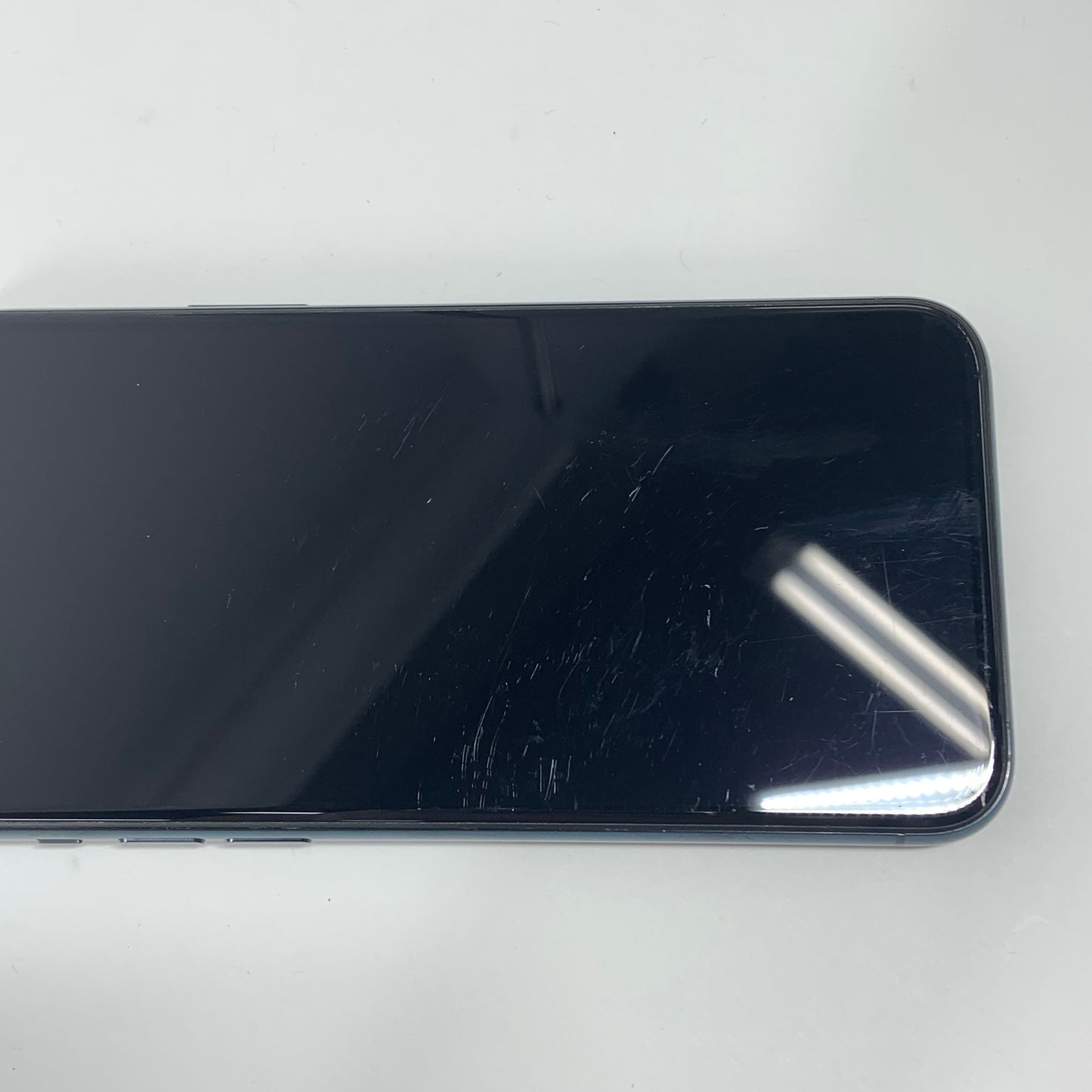 Unlocked Apple iPhone 11 Pro 512GB 14.8.1 Midnight Green MW9P2LL/A