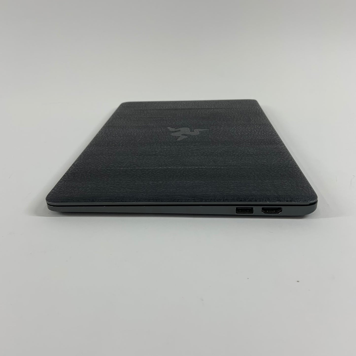 Razer Blade Stealth RZ09-0196 13.3" i7-7500U 2.7GHz 16GB RAM 256GB SSD