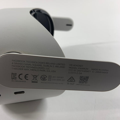 Meta Quest 2 128GB Standalone All-in-One VR Headset KW49CM
