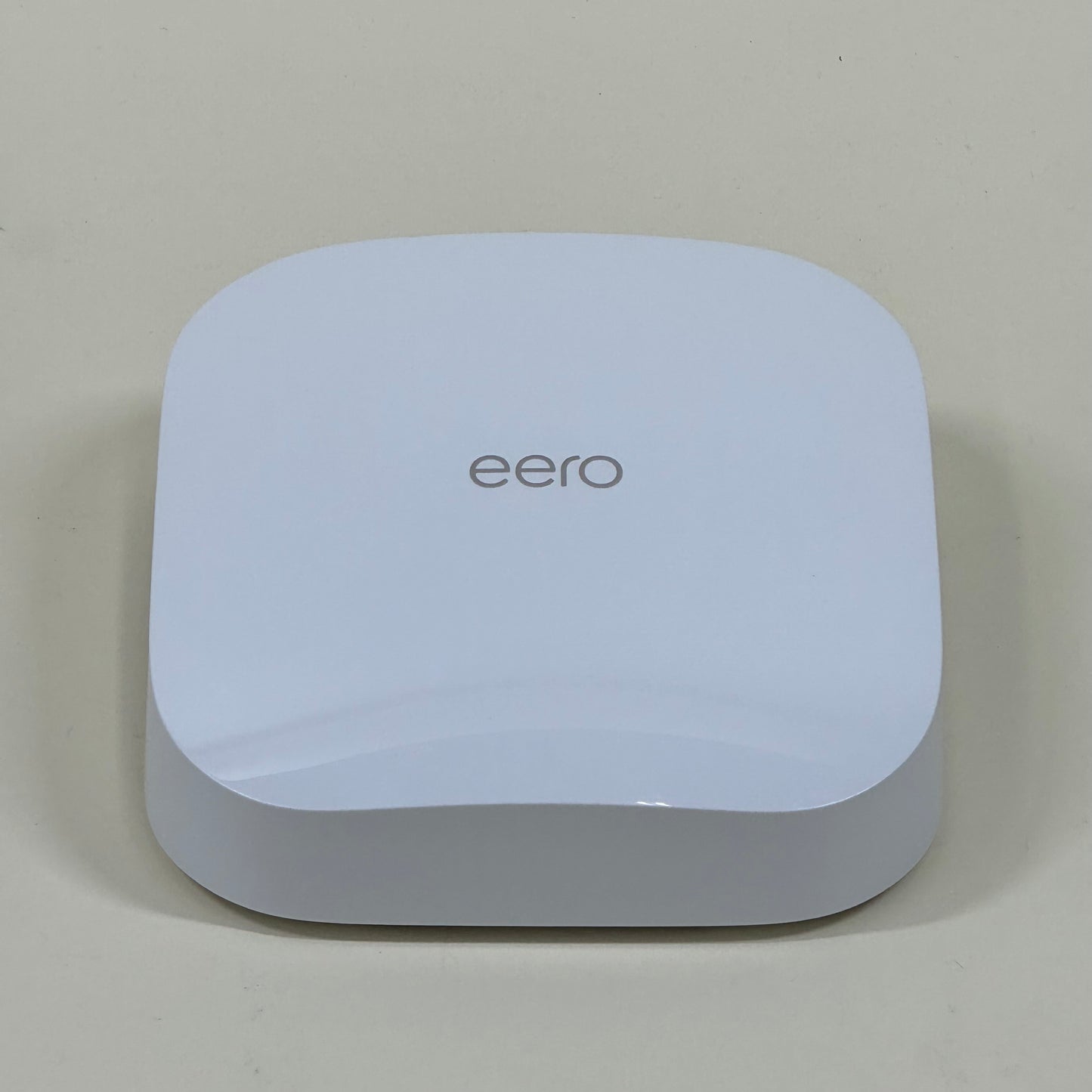 eero pro 6E Tri Band K010001 Wireless mesh router