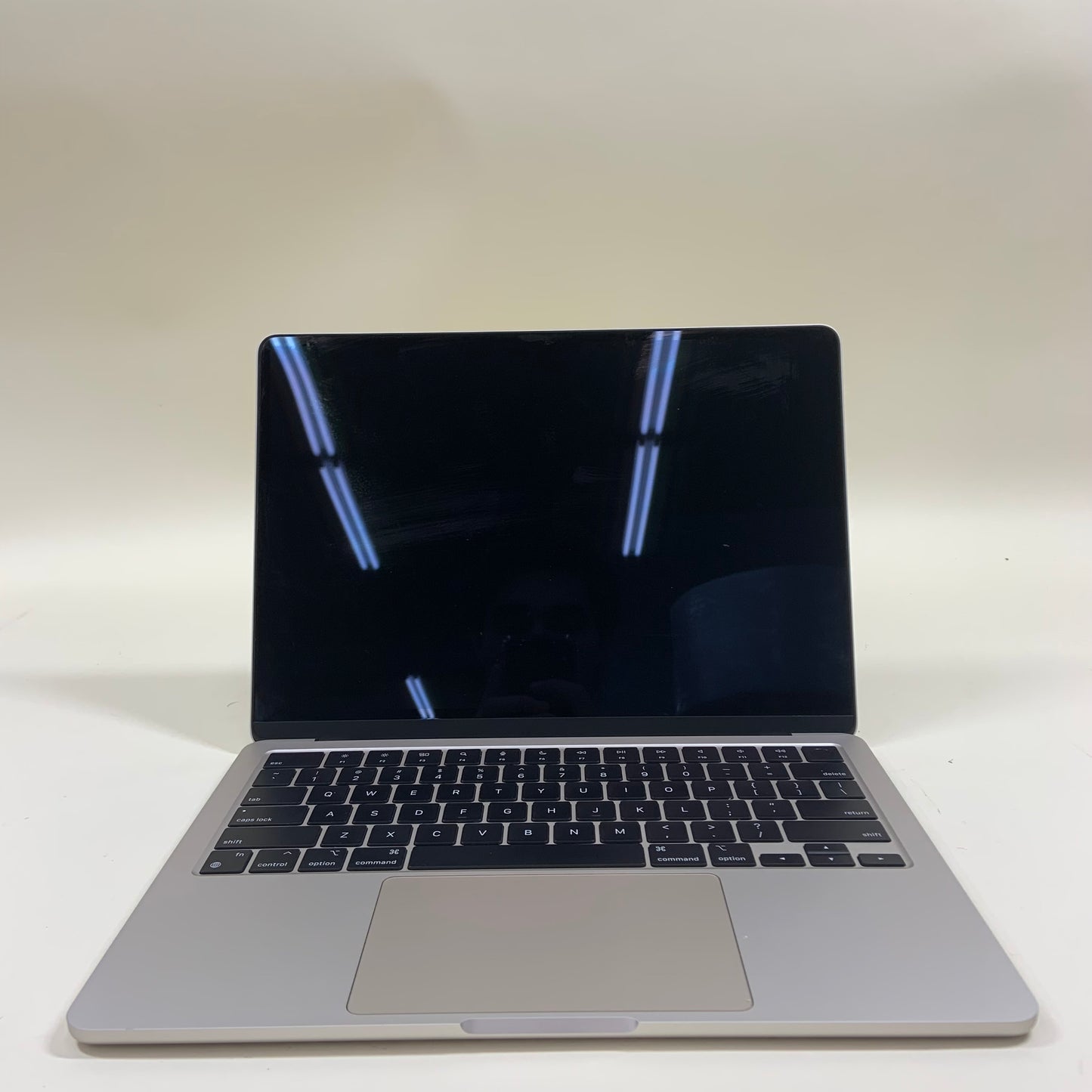 2022 Apple MacBook Air 13.6" M2 3.5GHz 8GB RAM 512GB SSD Starlight A2681