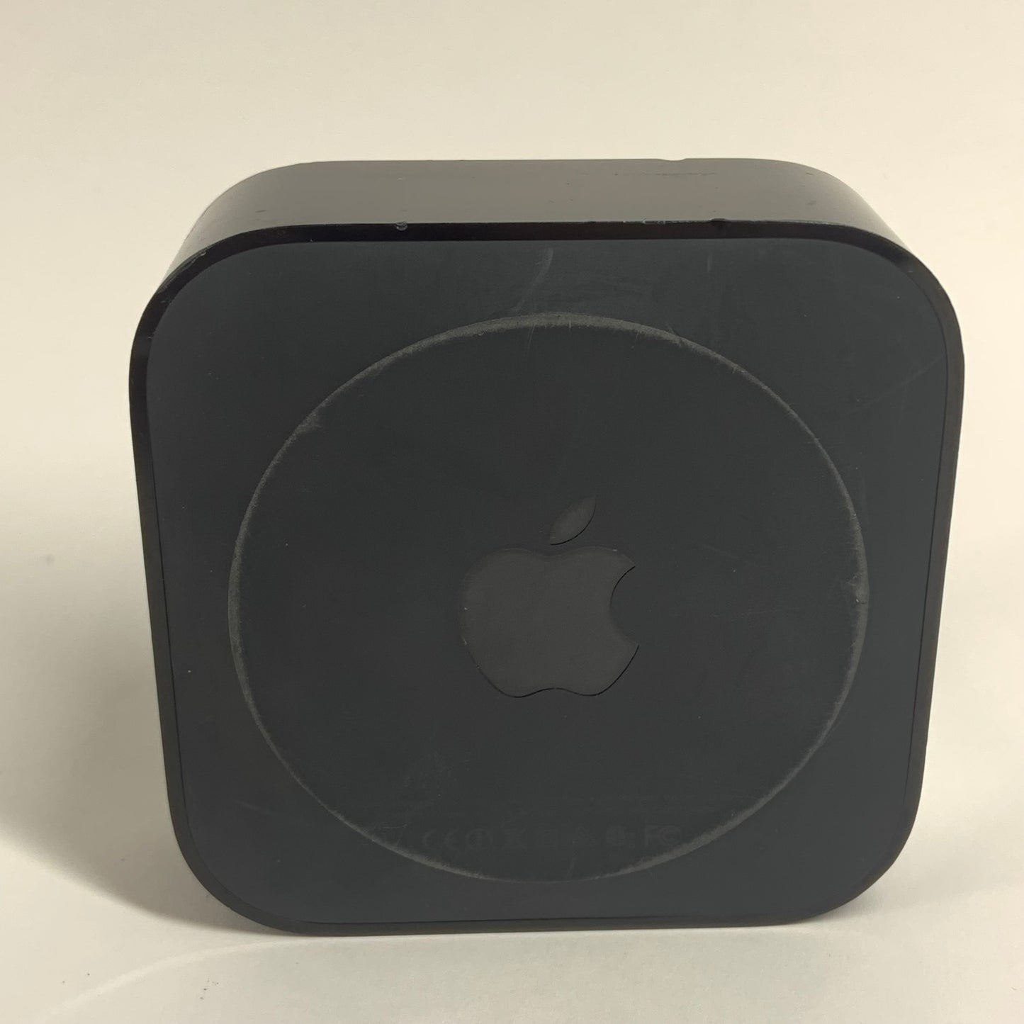 Apple TV HD 4th Gen 32GB Digital HD Media Streamer MGY52LL/A WiFi + Ethernet