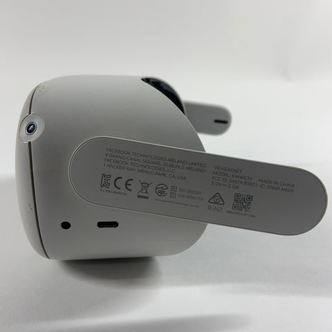 Meta Quest 2 128GB Standalone All-in-One VR Headset KW49CM