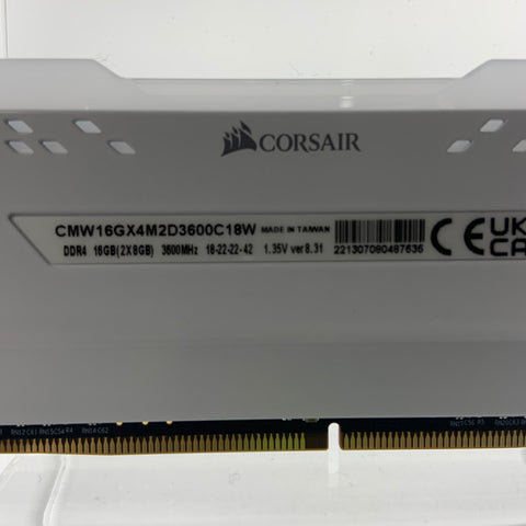 Corsair Vengeance RGB Pro 16GB (2x8GB) RAM DDR4 3600MHz CMW16GX4M2D3600C18W