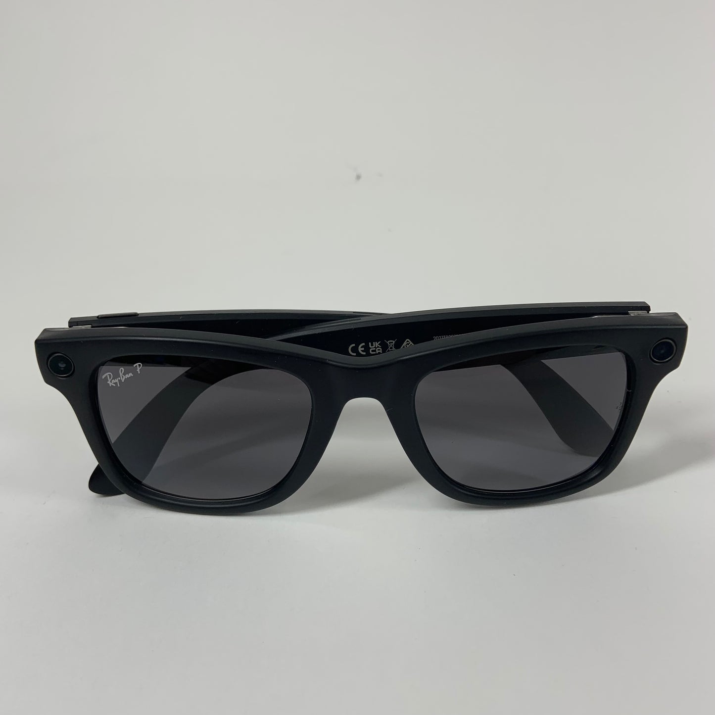 Ray-Ban Meta Wayfarer Gen 1 Matte Black AI Smart Glasses With Leather Case