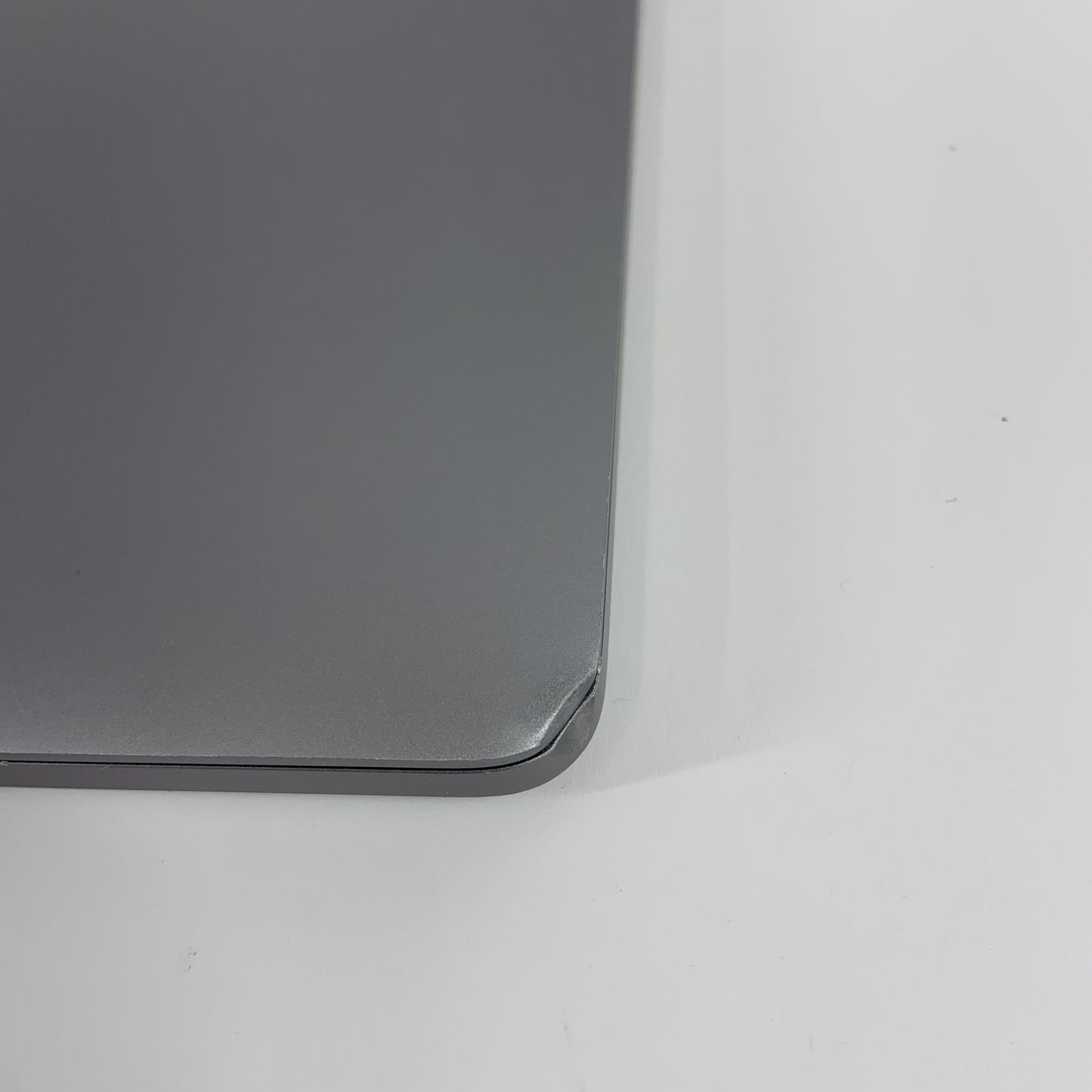 2017 Apple MacBook Pro 13.3" i5 2.3GHz 8GB RAM 128GB SSD Space Gray A1708