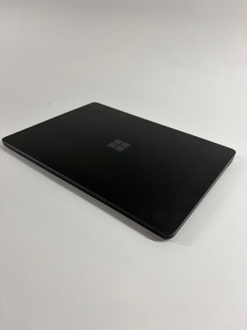 Microsoft Surface Laptop 7 2036 13.8" Snapdragon x 12-Core 3.4GHz 32GB RAM 1TB 