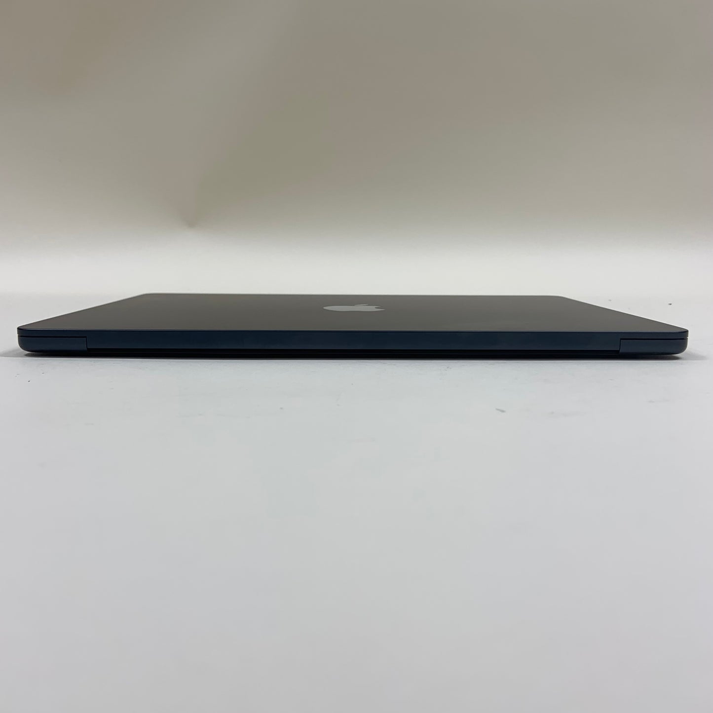 2022 Apple MacBook Air 13.6" M2 3.5GHz 8GB RAM 256GB SSD Blue A2681