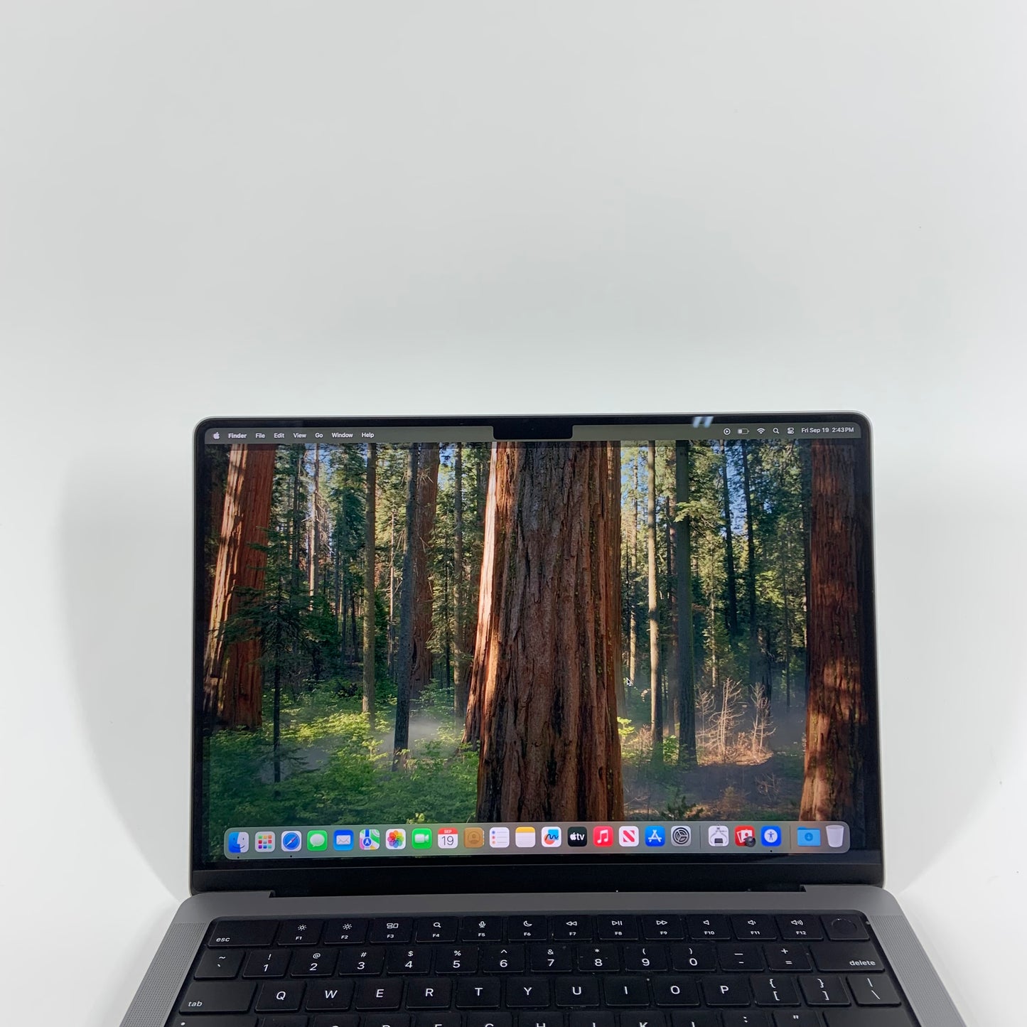 2021 Apple MacBook Pro 14" M1 Pro 14C GPU 3.2GHz 16GB RAM 512GB SSD A2442