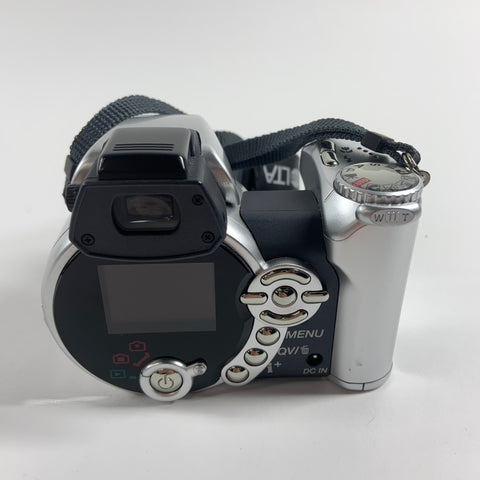 Konica Minolta Dimage Z1 3.2 MP SLR-styled compact digital camera