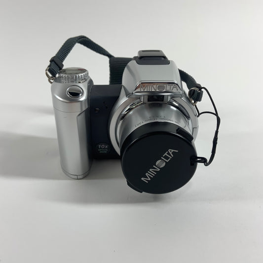 Konica Minolta Dimage Z1 3.2 MP SLR-styled compact digital camera