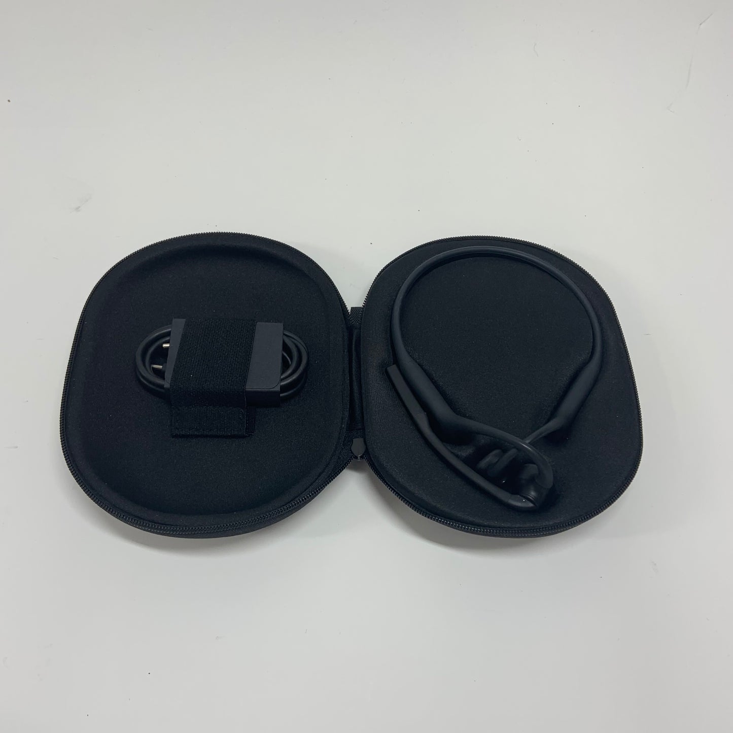 Shokz OpenRun Bone Conduction Open-Ear Sport Headphones Black SHOKS C-120