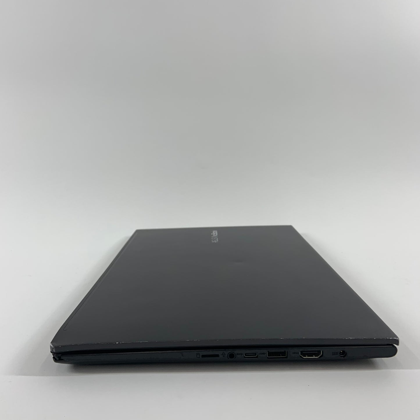 Asus VivoBook 15 K513E 15.6" i5-1135G7 2.4GHz 16GB RAM 1TB SSD