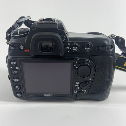 Nikon D300 12.3MP DSLR Camera  With Nikkor AF S 18mm to 200mm ED VR Zoom Lens