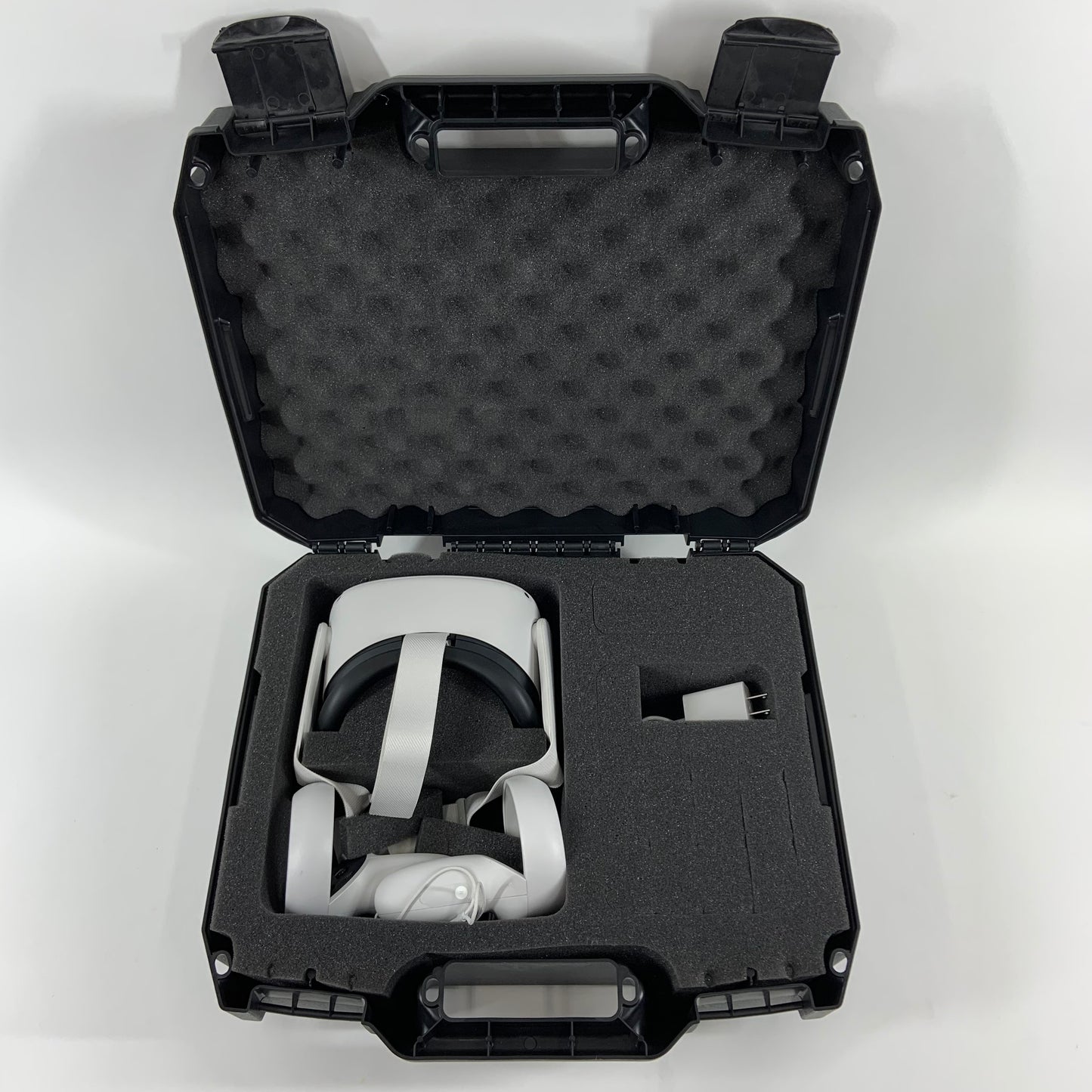 Oculus Quest 2 256GB Standalone All-in-One VR Headset KW49CM With Carry Case