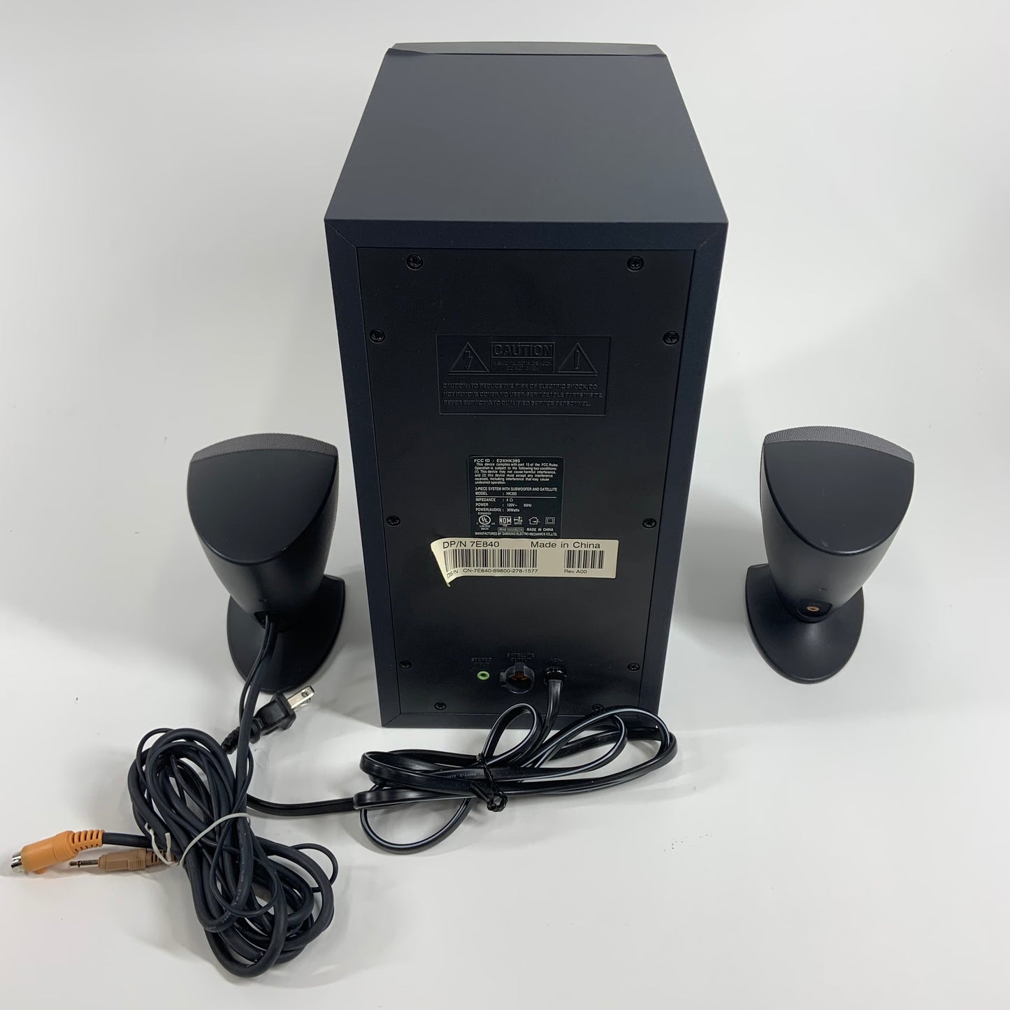 Harmon Kardon 3-Piece System HK395 with Subwoofer and Speakers Black