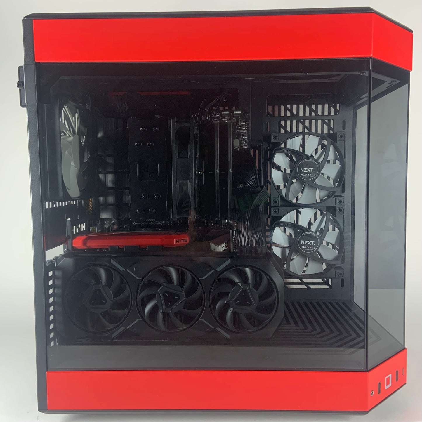 Red Black HYTE Y60 AMD Ryzen 7 7700X Sapphire 7900 XT 20GB 4TB Storage 32GB DDR5 Custom Stealth Gaming PC