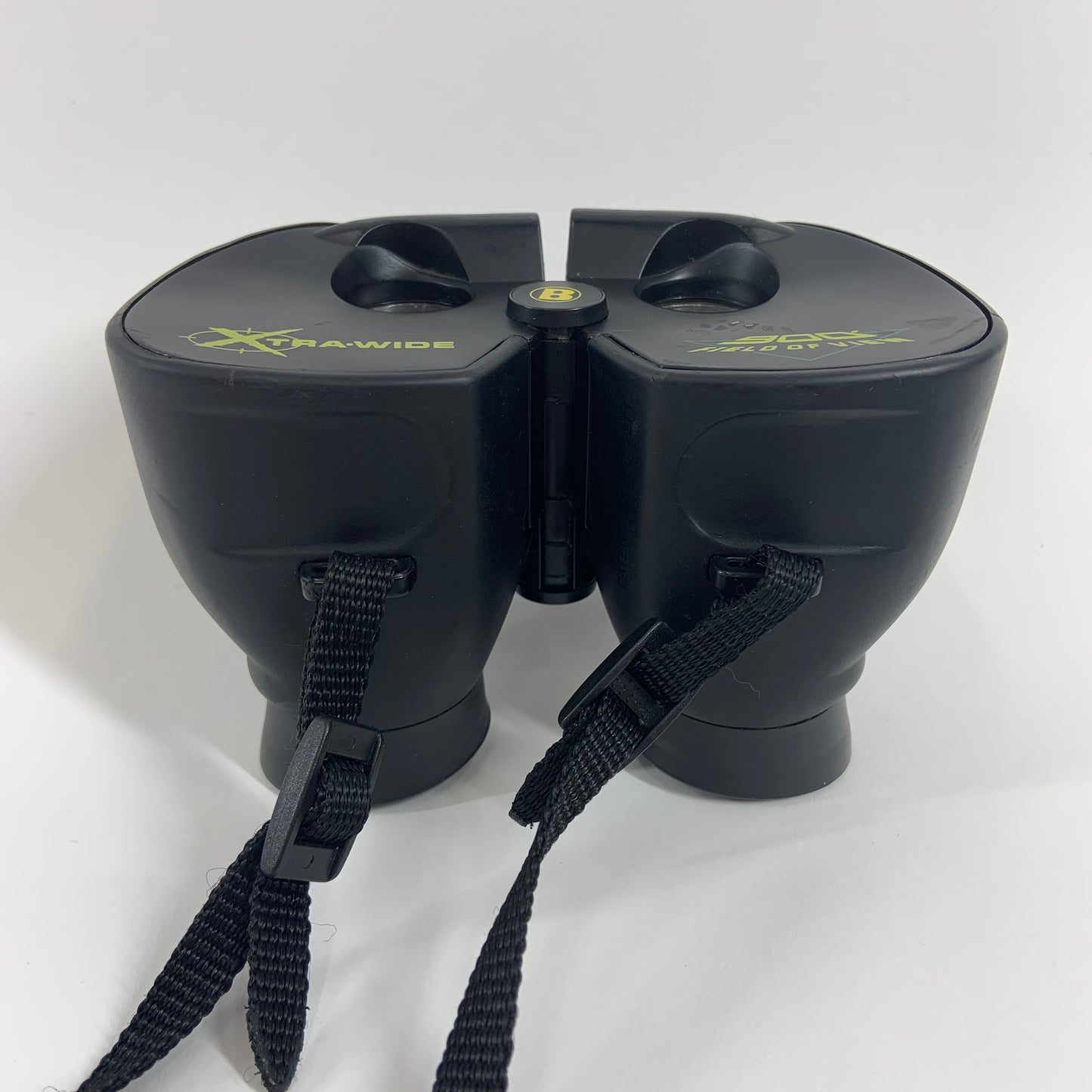 BUSHNELL Xtra-Wide 900 Field of View Binoculars 13-0421
