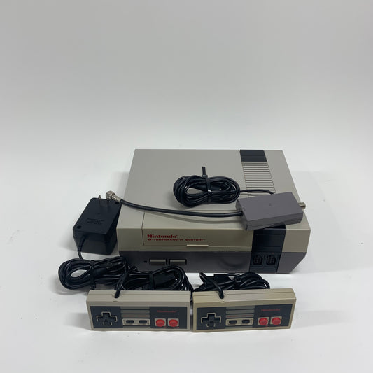 Nintendo Entertainment System NES Video Game Console NES-001 Gray