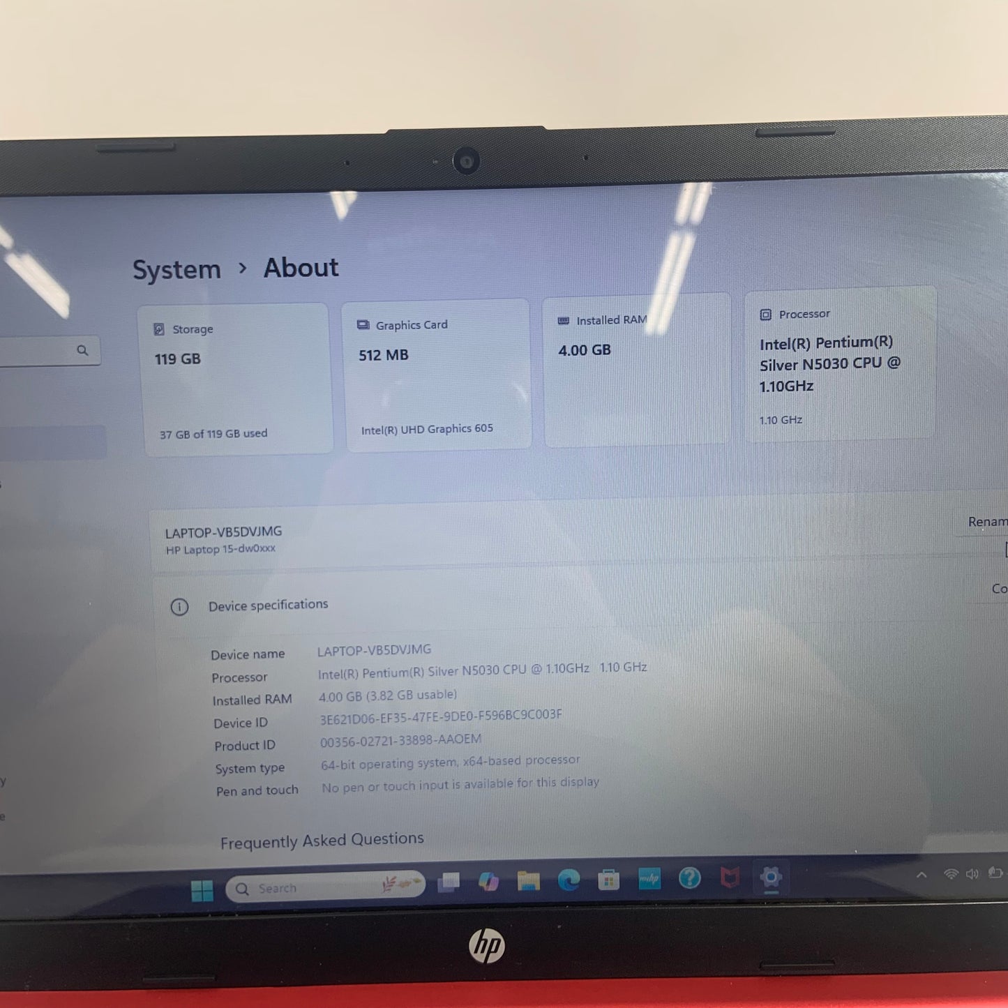 HP Laptop 15-DW0083WM 15.6" Pentium Silver N5030 1.1GHz 4GB RAM 128GB SSD