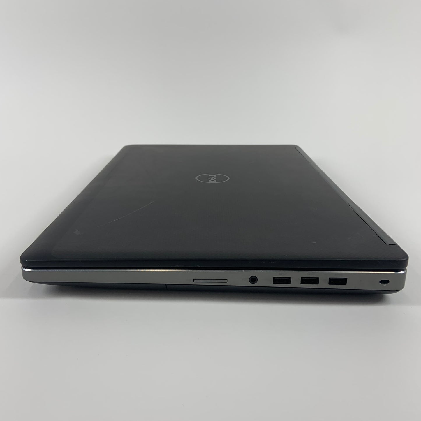 Dell Precision 7720 17" i7-7820HQ 32GB RAM 1.5TB STORAGE 512GB SSD Quadro P3000