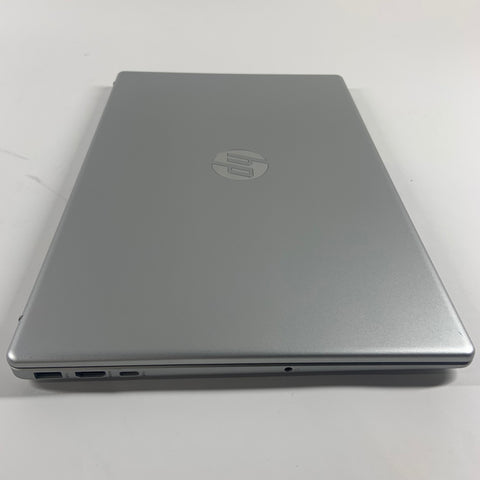 HP Pavilion 15-FC0237NR 15.6" Ryzen 7 5825U 2.0GHz 8GB RAM 512GB SSD