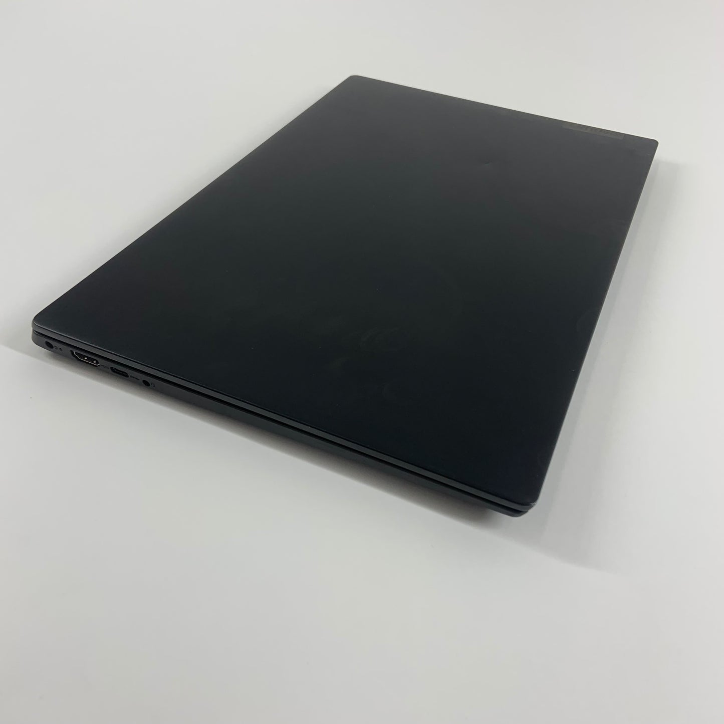 Lenovo IdeaPad 81N8 15.6" i5-8265U 1.6GHz 8GB RAM 256GB SSD Win 11 Home