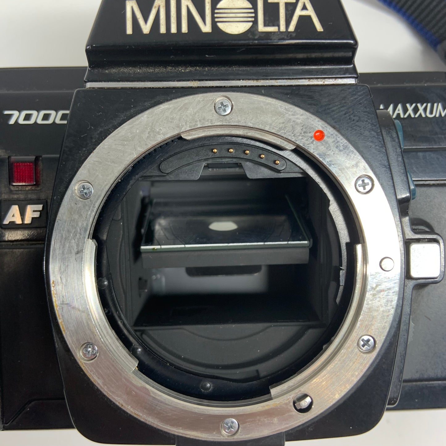 VINTAGE Minolta 7000 MAXXUM 35MM Film Camera BODY ONLY