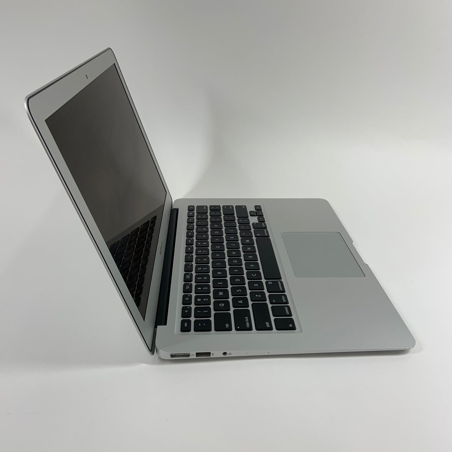  2017 Apple MacBook Air 13.3" i5 1.8GHz 8GB RAM 256GB A1466