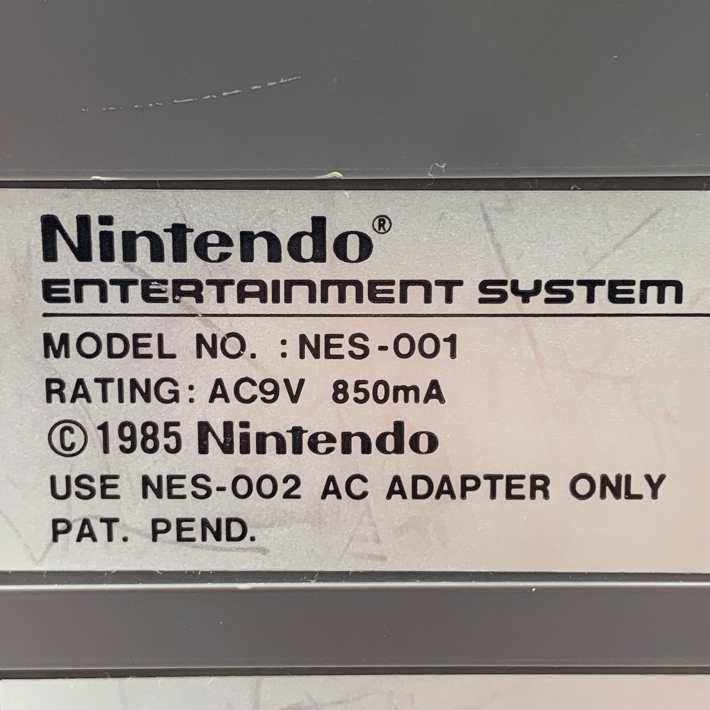 Nintendo Entertainment System NES Video Game Console NES-001 Gray