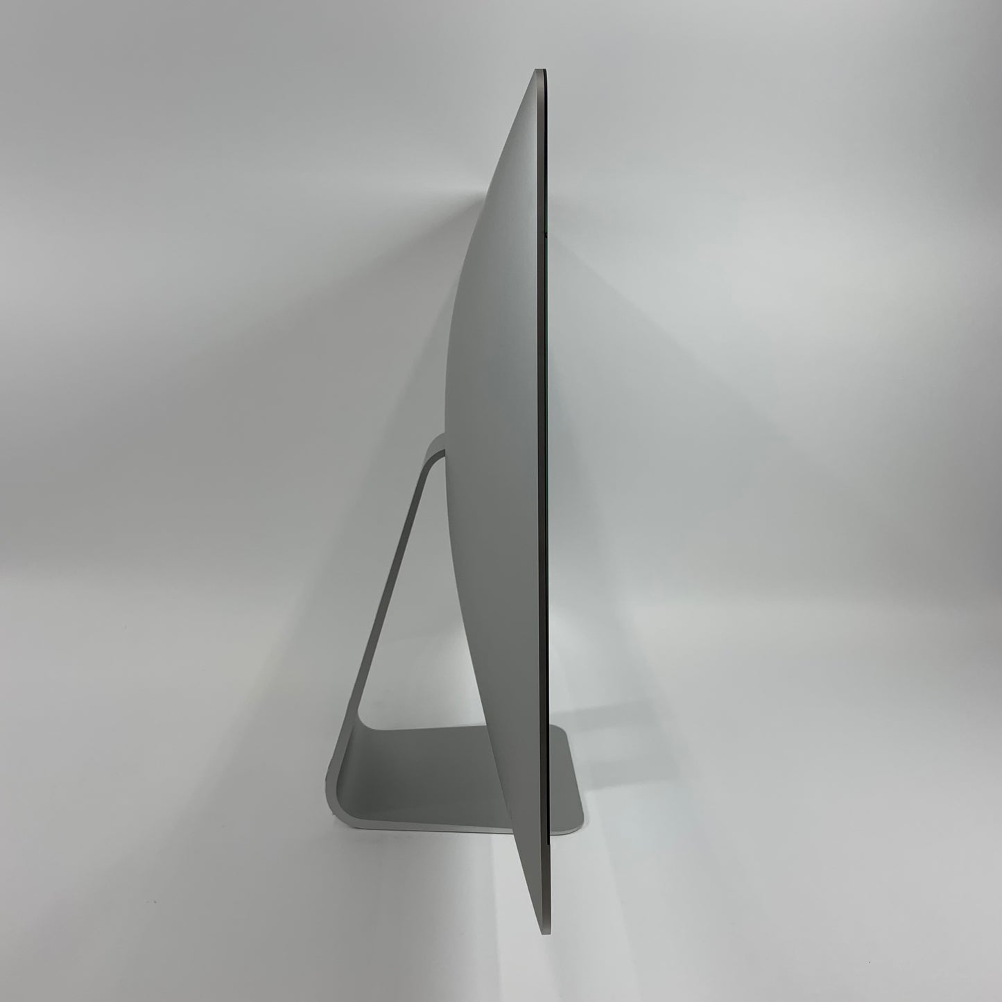 2019 Apple iMac 27" i5 3.7GHz 16GB RAM 2TB Fusion Drive Silver A2115