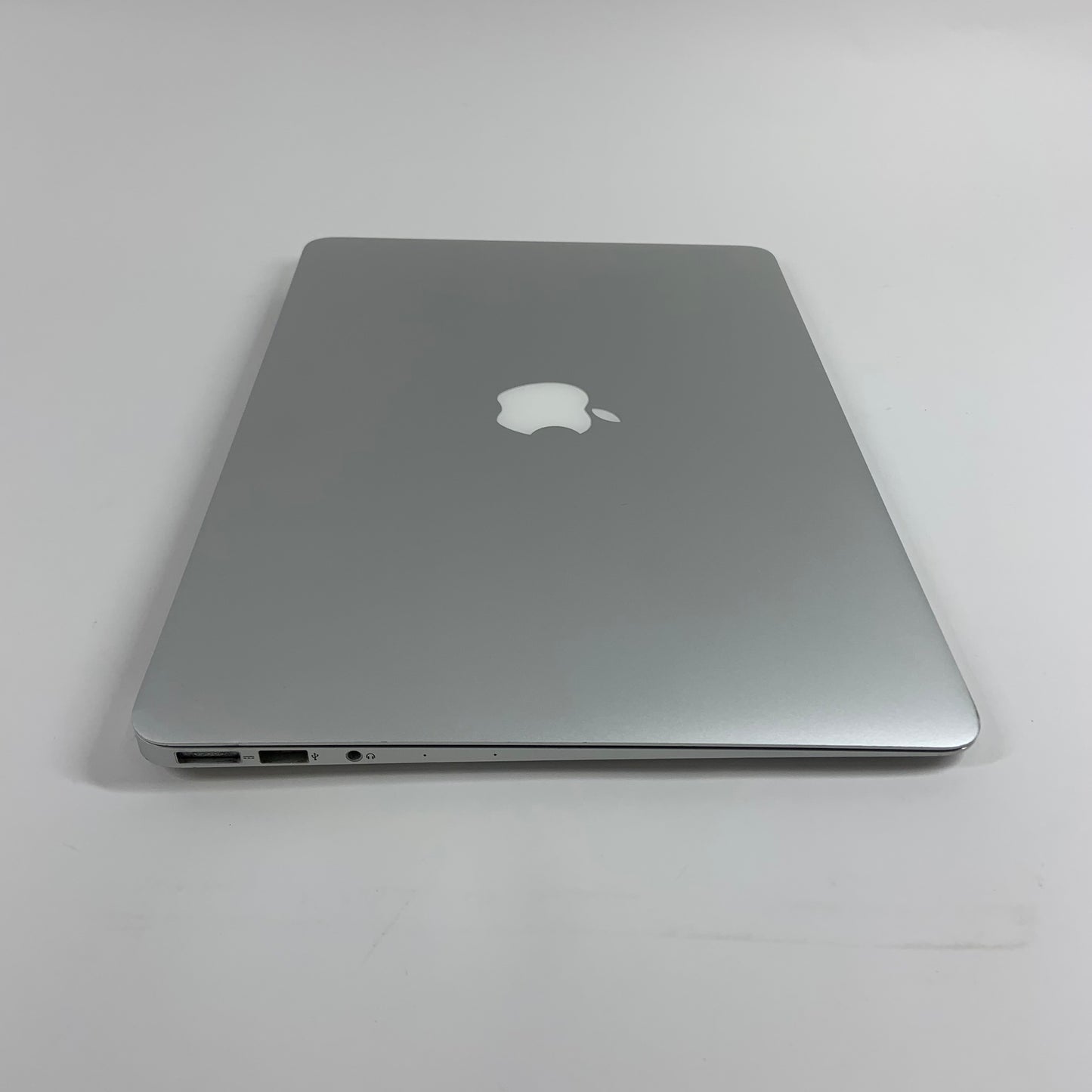  2017 Apple MacBook Air 13.3" i5 1.8GHz 8GB RAM 256GB A1466