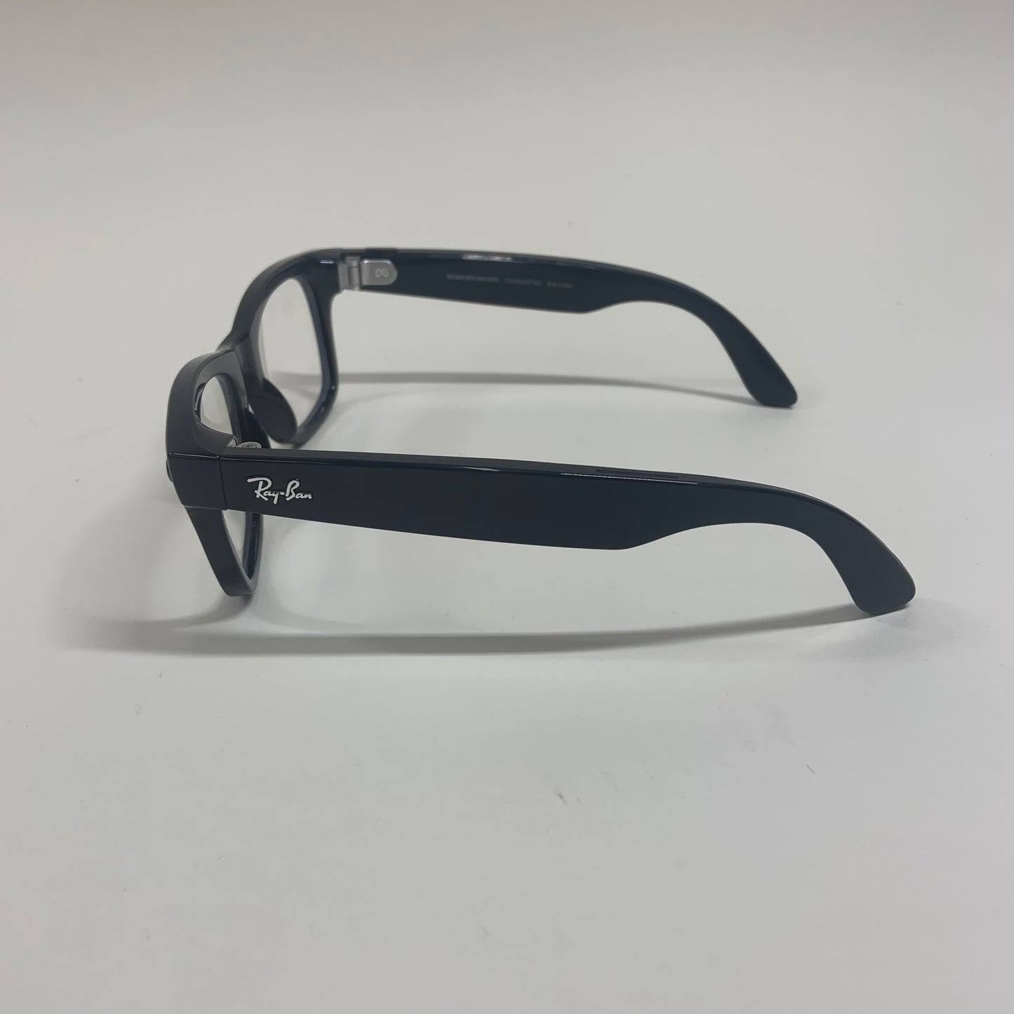 Ray-Ban Meta Wayfarer Smart Glasses RW4006