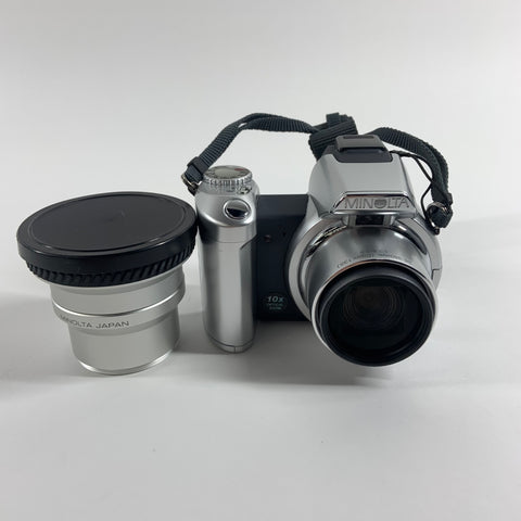 Konica Minolta Dimage Z1 3.2 MP SLR-styled compact digital camera