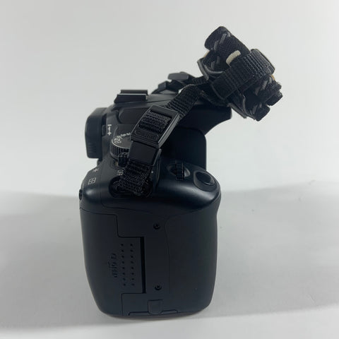 Canon EOS Digital Rebel XTi 10.1MP Digital SLR DSLR Camera