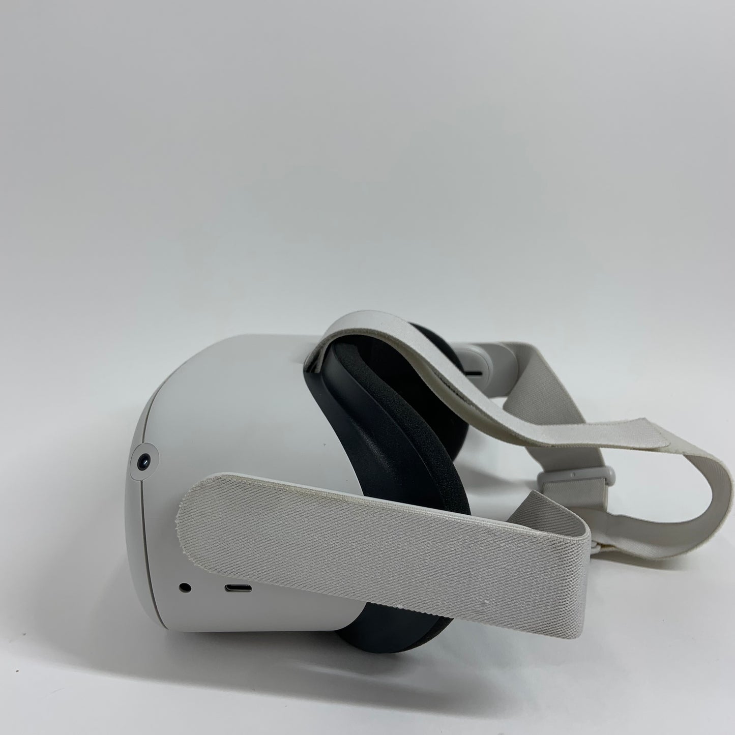 Meta Quest 2 128GB Standalone All-in-One VR Headset KW49CM