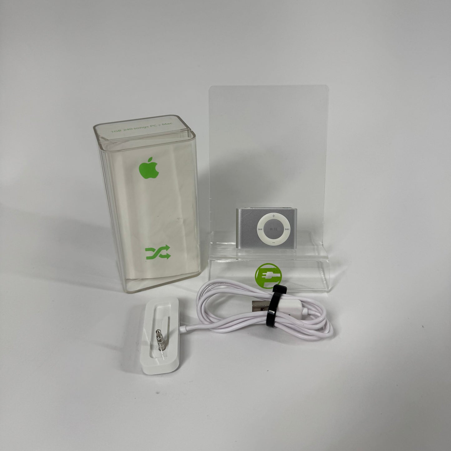 Apple iPod Shuffle 2nd Gen 1GB Silver A1204