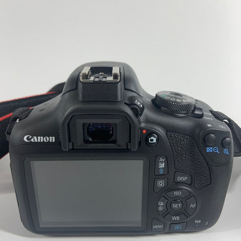 Canon EOS Rebel T7