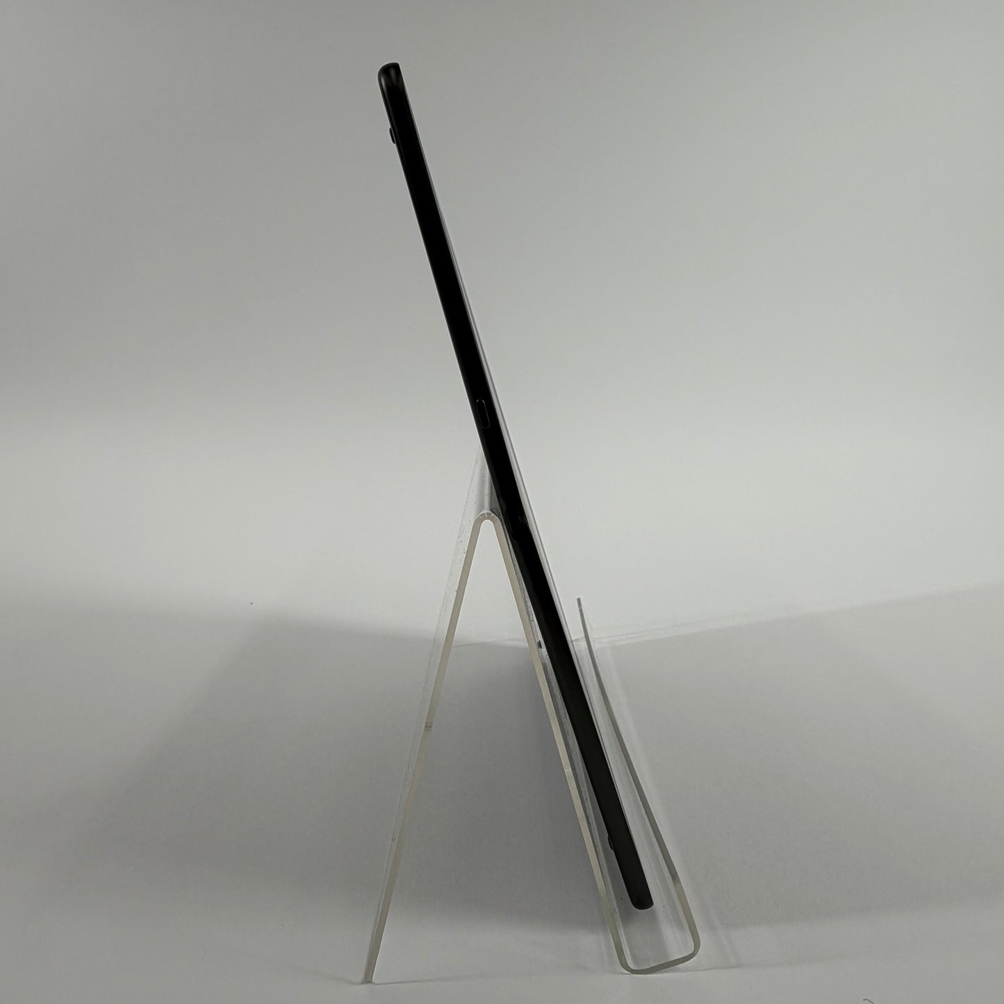 Amazon Kindle Scribe 1st Gen 10.2" 16GB Wifi Black C4A6T4 with Pen BENT